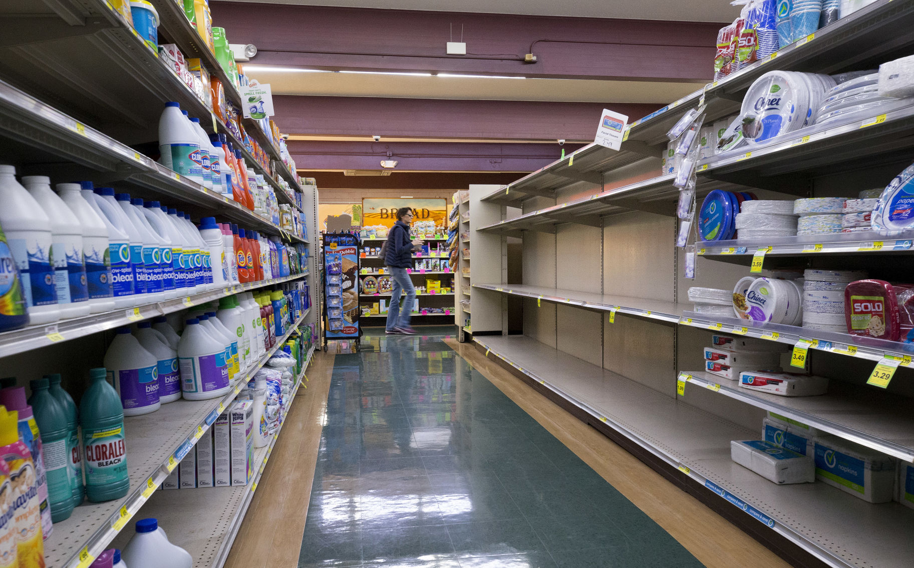 200320-newslocal-grocery 02.jpg (copy)